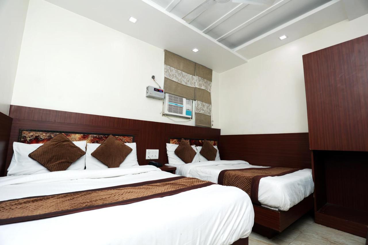 Hotel Toto International Dx New Delhi Extérieur photo