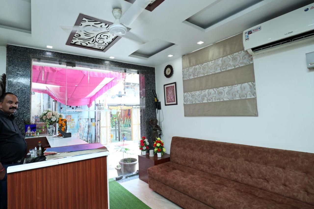 Hotel Toto International Dx New Delhi Extérieur photo