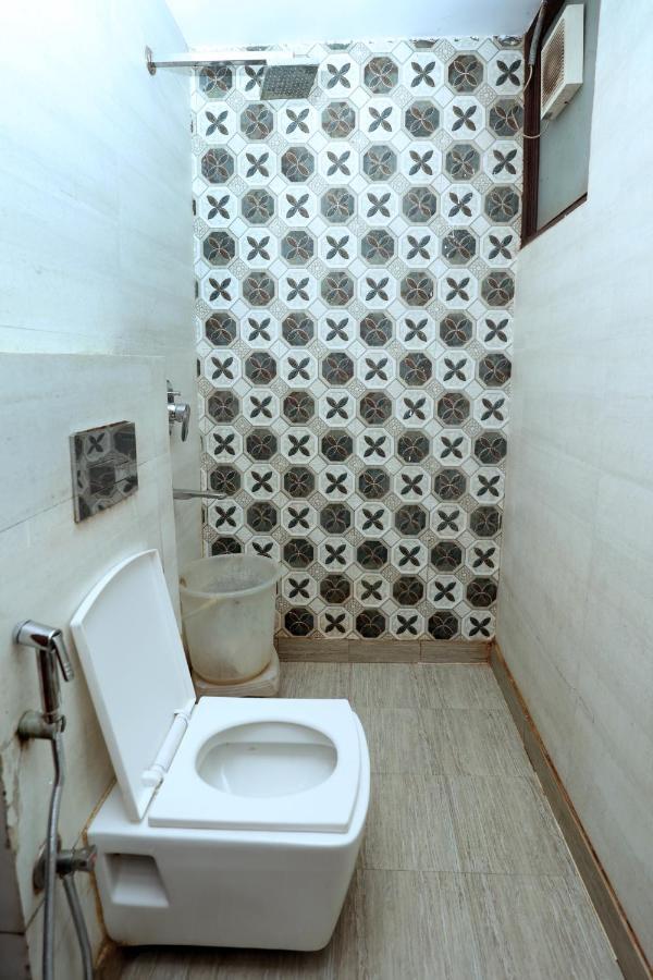 Hotel Toto International Dx New Delhi Extérieur photo