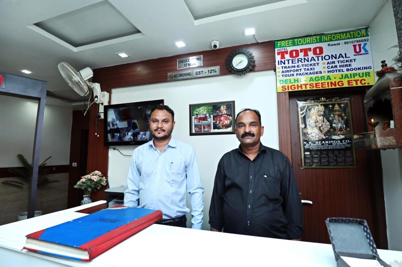 Hotel Toto International Dx New Delhi Extérieur photo