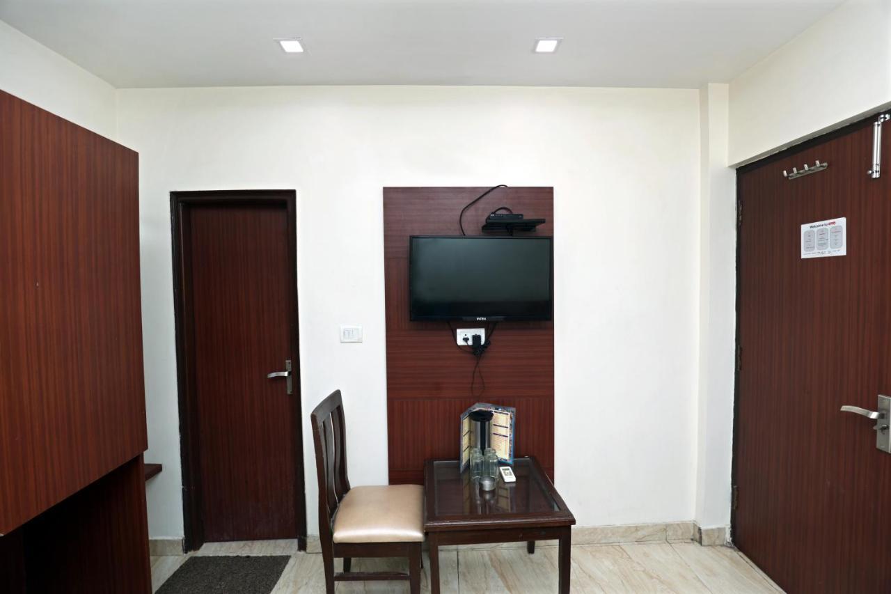 Hotel Toto International Dx New Delhi Extérieur photo