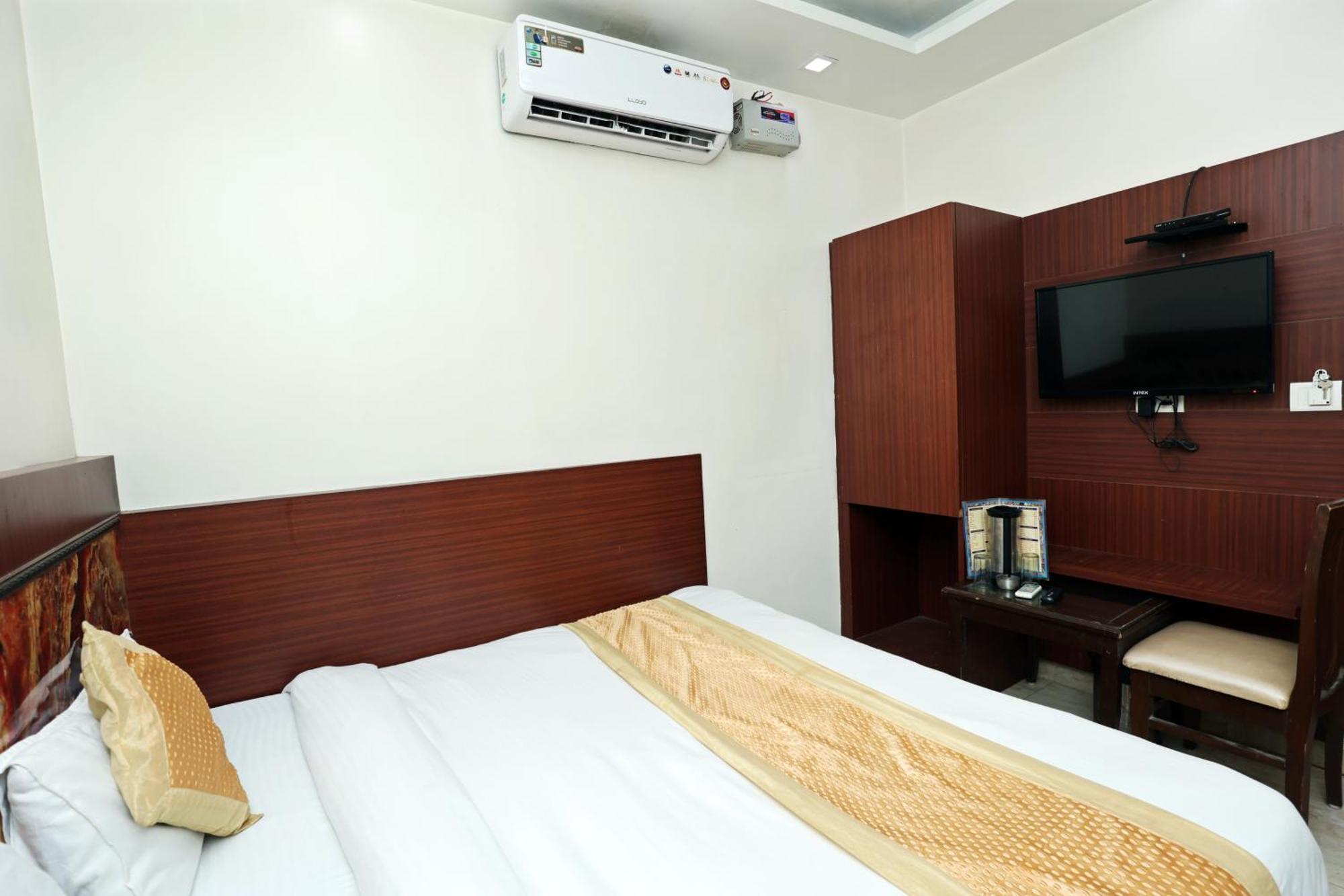 Hotel Toto International Dx New Delhi Extérieur photo
